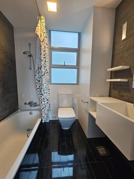 Park Infinia at Wee Nam, 6A Lincoln Road, 2 Bedrooms, 850 sqft, Condominium For Rent, by Esther Wang 王芝茵, 500132209 - Bathroom - PropertyGuru.com.sg