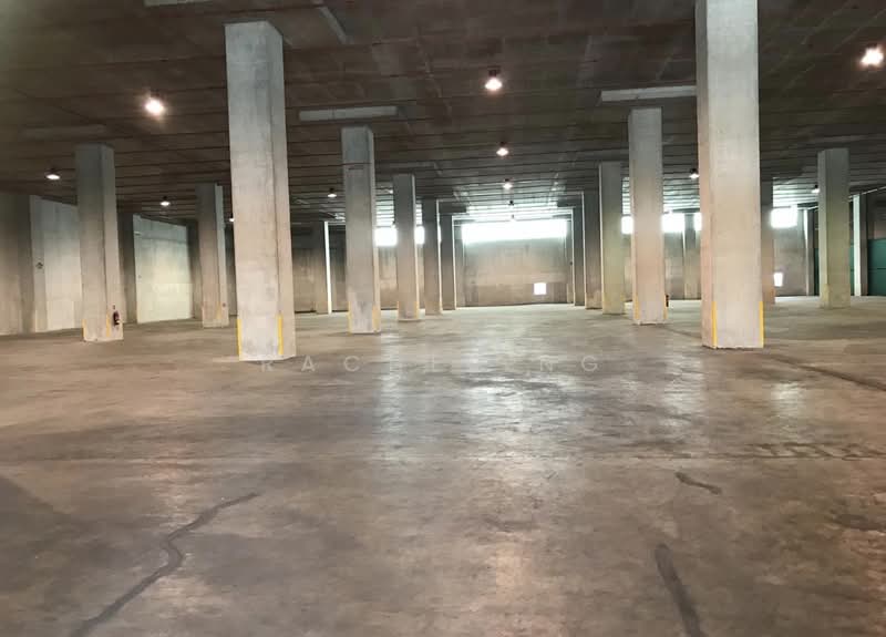 🌟 Pandan warehouse | Ground Floor | high ceiling | loading bays | heavy floor loading, Pandan avenue, 8,601 sqft, Warehouse For Rent, by Rachel ng, 500132211 - Interior - CommercialGuru.com.sg