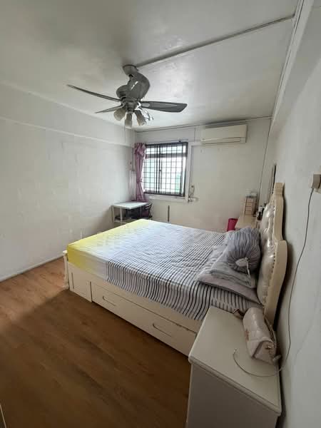 3 Lorong 7 Toa Payoh, 3 Lorong 7 Toa Payoh, 3 Bedrooms, 732 sqft, HDB Flat For Sale, by Jolyn Lim, 500132227 - Bedroom - PropertyGuru.com.sg