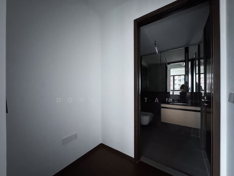 Tembusu Grand, 98 Jalan Tembusu, 1 Bedroom, 527 sqft, Condominium For Sale, by Donavan Tan, 500132236 - Study Room - PropertyGuru.com.sg