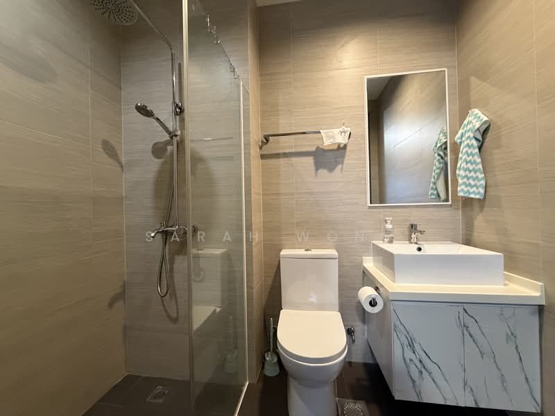 Sycamore Tree, 2 Fowlie Road, 1 Bedroom, 366 sqft, Apartment For Rent, by Sarah Wong, 500132273 - Bathroom - PropertyGuru.com.sg