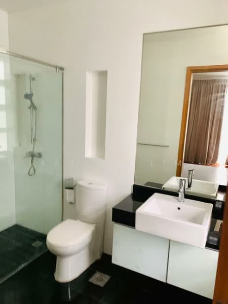 Poshgrove East, 331 East Coast Road, 3 Bedrooms, 1,432 sqft, Condominium For Sale, by Kenneth Lim CT, 500132274 - Bathroom - PropertyGuru.com.sg