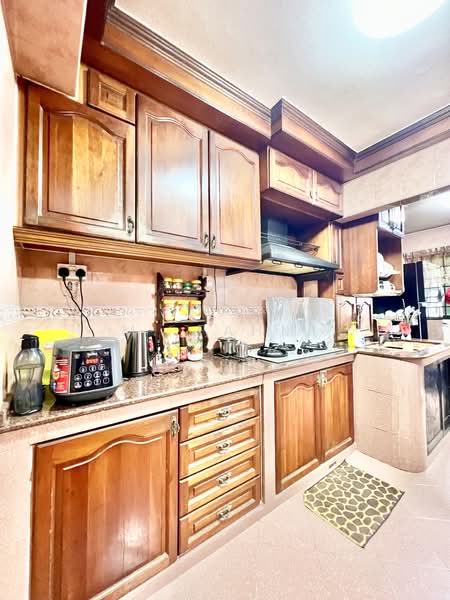 288D Jurong East Street 21, 288D Jurong East Street 21, 3 Bedrooms, 1,334 sqft, HDB Flat For Sale, by M. Fahmi, 500132277 - Kitchen - PropertyGuru.com.sg