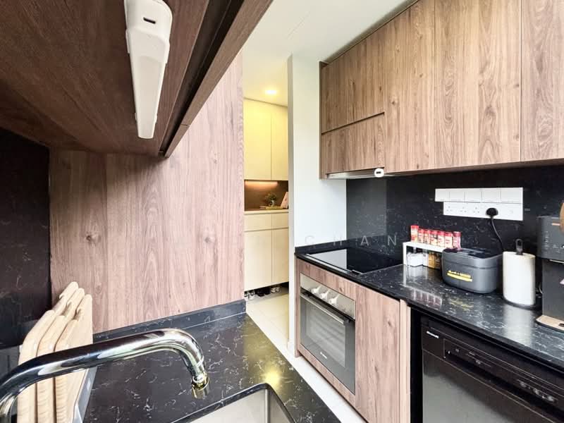 Phoenix Residences, 83 Phoenix Avenue, 2 Bedrooms, 743 sqft, Condominium For Sale, by Jason Chan, 500132278 - Kitchen - PropertyGuru.com.sg