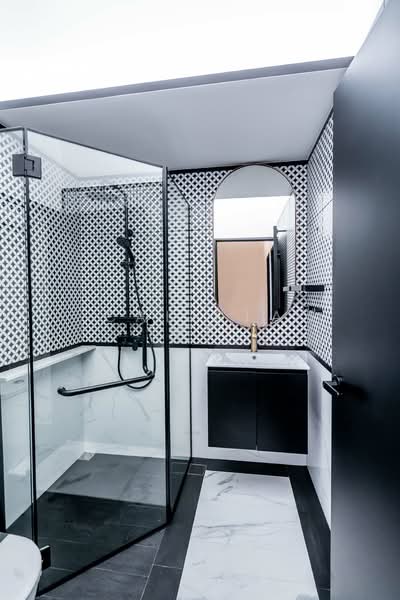 Garden View Estate, Conway Circle, 5 Bedrooms, 3,600 sqft, Terraced House For Rent, by Calista Ma, 500132288 - Bathroom - PropertyGuru.com.sg