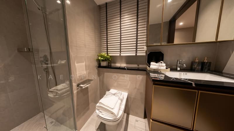 Chuan Park, 240 Lorong Chuan, 3 Bedrooms, 1,206 sqft, Condominium For Sale, by Kaeden Ong 王天财, 500132291 - Bathroom - PropertyGuru.com.sg