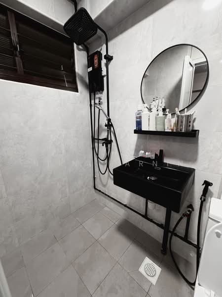 225 Bishan Street 23, 225 Bishan Street 23, 3 Bedrooms, 1,130 sqft, HDB Flat For Sale, by Nirna Sarnin, 500132303 - Bathroom - PropertyGuru.com.sg