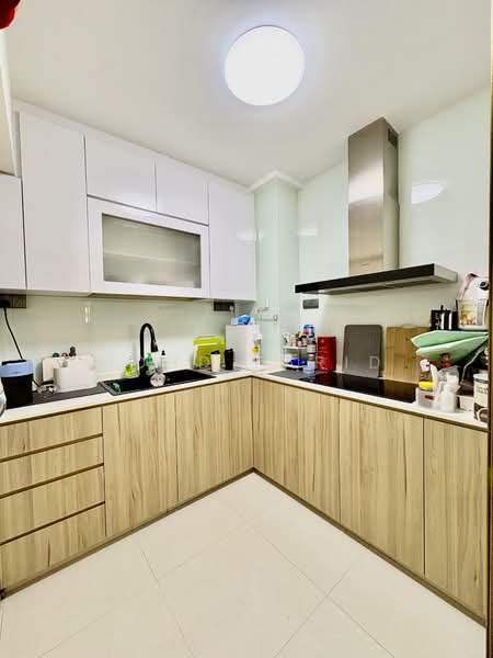 435C Fernvale Road, 435C Fernvale Road, 3 Bedrooms, 1,216 sqft, HDB Flat For Sale, by MOHD FARID, 500132314 - Kitchen - PropertyGuru.com.sg