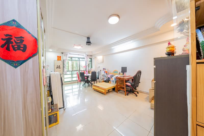 687B Woodlands Drive 75, 687B Woodlands Drive 75, 3 Bedrooms, 1,001 sqft, HDB Flat For Sale, by Kai Mun, 500132319 - Living Room - PropertyGuru.com.sg