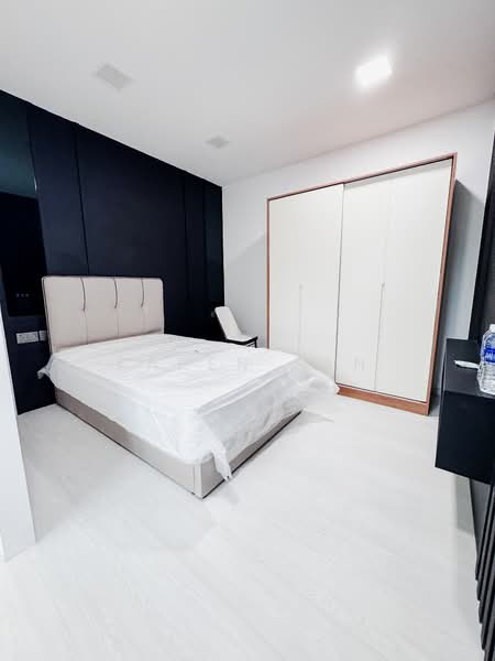 Westwood Park, Westwood Crescent, Room Rental, 300 sqft, Terraced House For Rent, by Karen Tan, 500132323 - Bedroom - PropertyGuru.com.sg