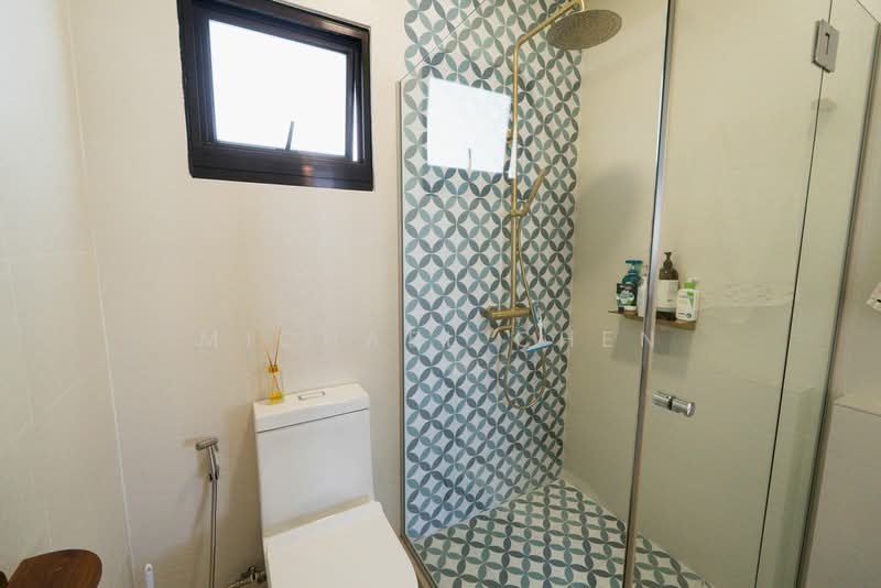 114A Alkaff Crescent, 114A  Alkaff Crescent, 2 Bedrooms, 732 sqft, HDB Flat For Sale, by Michael Chen, 500132325 - Bathroom - PropertyGuru.com.sg