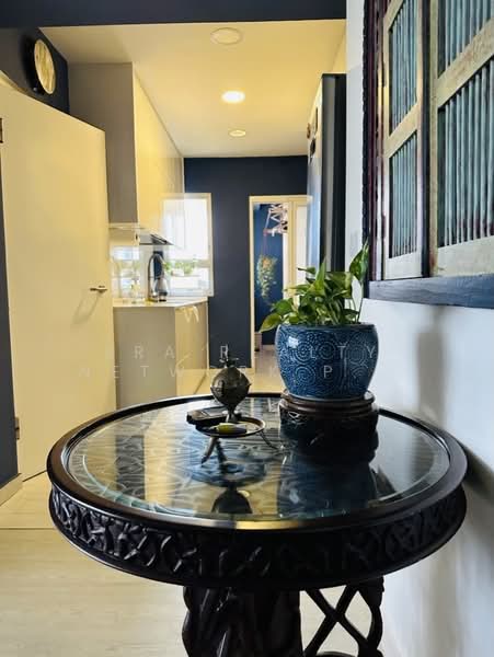61C Strathmore Avenue, 61C Strathmore Avenue, 3 Bedrooms, 1,012 sqft, HDB Flat For Sale, by MARTIN, 500132327 - Kitchen - PropertyGuru.com.sg
