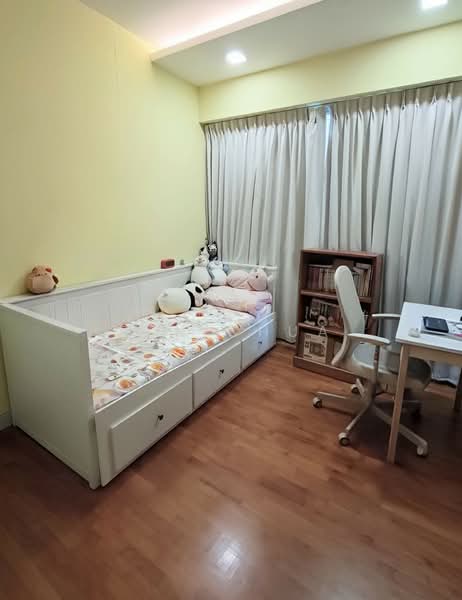 A Treasure Trove, 70 Punggol Walk, 3 Bedrooms, 1,130 sqft, Condominium For Sale, by Zen Chua, 500132329 - Bedroom - PropertyGuru.com.sg