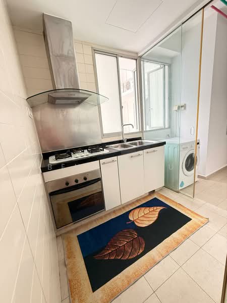 The Lakeshore, 29 Jurong West Street 41, 3 Bedrooms, 1,184 sqft, Condominium For Rent, by Benson Liu, 500132338 - Kitchen - PropertyGuru.com.sg