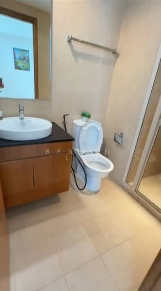 The Lakeshore, 29 Jurong West Street 41, 3 Bedrooms, 1,184 sqft, Condominium For Rent, by Benson Liu, 500132338 - Bathroom - PropertyGuru.com.sg