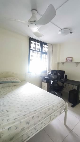926 Hougang Street 91, 926 Hougang Street 91, 4 Bedrooms, 1,087 sqft, HDB Flat For Sale, by Jonathan Naveen, 500132340 - Bedroom - PropertyGuru.com.sg