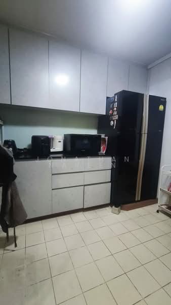 926 Hougang Street 91, 926 Hougang Street 91, 4 Bedrooms, 1,087 sqft, HDB Flat For Sale, by Jonathan Naveen, 500132340 - Kitchen - PropertyGuru.com.sg