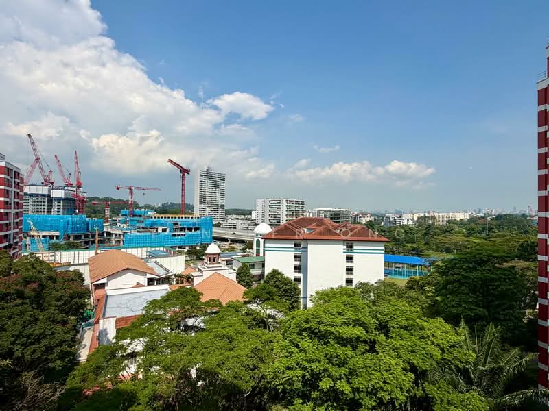 5 Toh Yi Drive, 5 Toh Yi Drive, 4 Bedrooms, 1,367 sqft, HDB Flat For Sale, by Jennifer Ong, 500132353 - Exterior - PropertyGuru.com.sg
