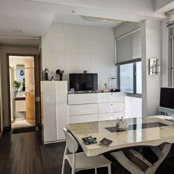 The Lakeshore, 31 Jurong West Street 41, Room Rental, 160 sqft, Condominium For Rent, by Benson Liu, 500132355 - Living Room - PropertyGuru.com.sg