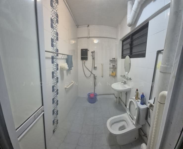 102 Bukit Purmei Road, 102 Bukit Purmei Road, 3 Bedrooms, 1,130 sqft, HDB Flat For Sale, by Jackson Tan 陈涣乐, 500132357 - Bathroom - PropertyGuru.com.sg