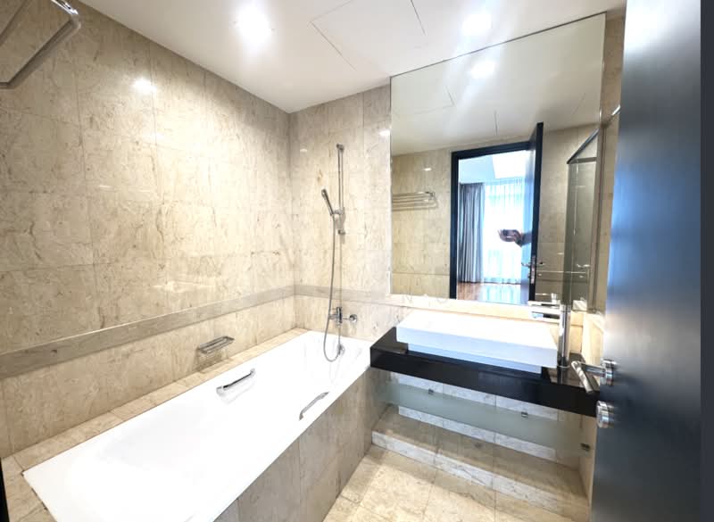 Orchard Scotts, 11 Anthony Road, 4 Bedrooms, 2,228 sqft, Condominium For Rent, by Ruth Ng, 500132366 - Bathroom - PropertyGuru.com.sg