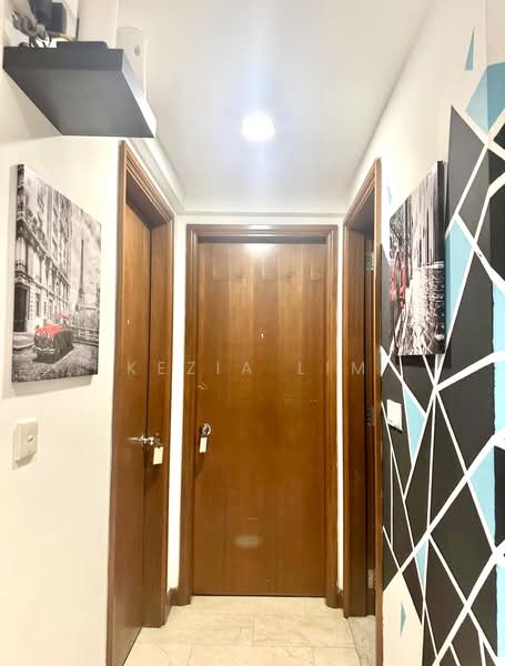 Burlington Square, 175 Bencoolen Street, Room Rental, 150 sqft, Apartment For Rent, by Kezia Lim, 500132369 - Entrance - PropertyGuru.com.sg