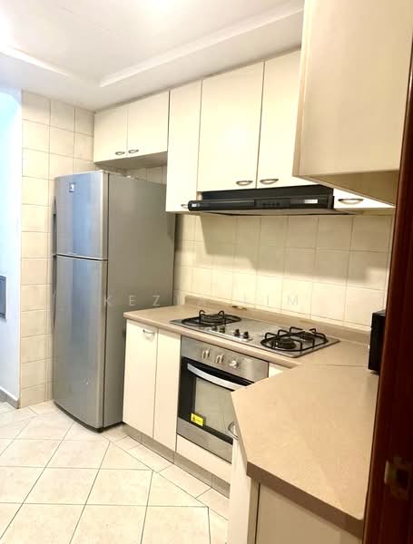 Burlington Square, 175 Bencoolen Street, Room Rental, 150 sqft, Apartment For Rent, by Kezia Lim, 500132369 - Kitchen - PropertyGuru.com.sg