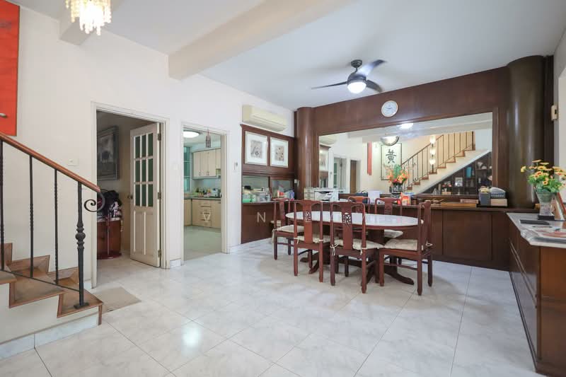Seletar Terrace, Seleter Terrace, 4 Bedrooms, 2,400 sqft, Terraced House For Sale, by Ivan Lam, 500132370 - Dining Room - PropertyGuru.com.sg