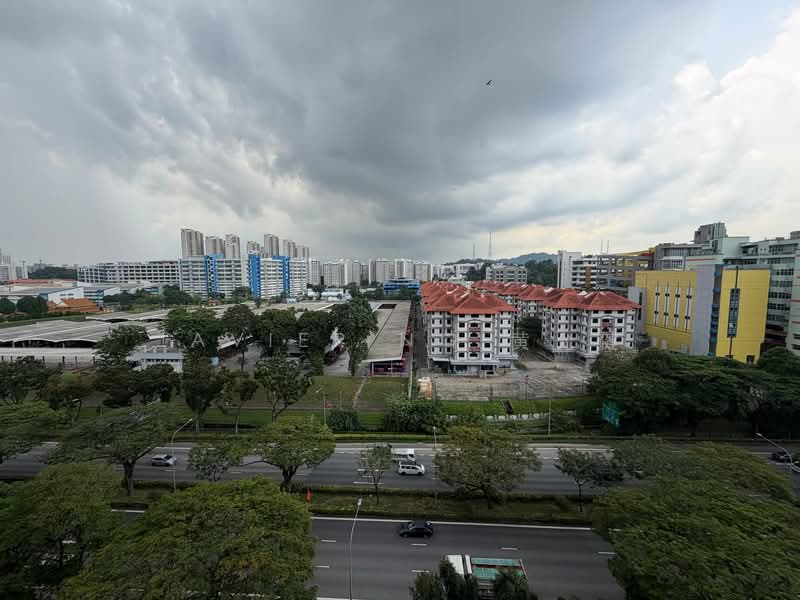 Toh Guan Centre, 21 Toh Guan Road East, 240 sqft, Factory / Workshop (B2) For Rent, by Javier Ng 黄允健, 500132375 - Exterior - CommercialGuru.com.sg