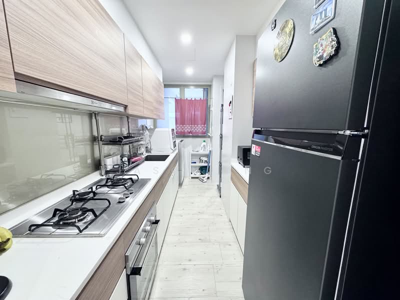 Sea Horizon, 5 Pasir Ris Rise, 3 Bedrooms, 1,109 sqft, Executive Condominium For Rent, by Jason Ang, 500132378 - Kitchen area - PropertyGuru.com.sg