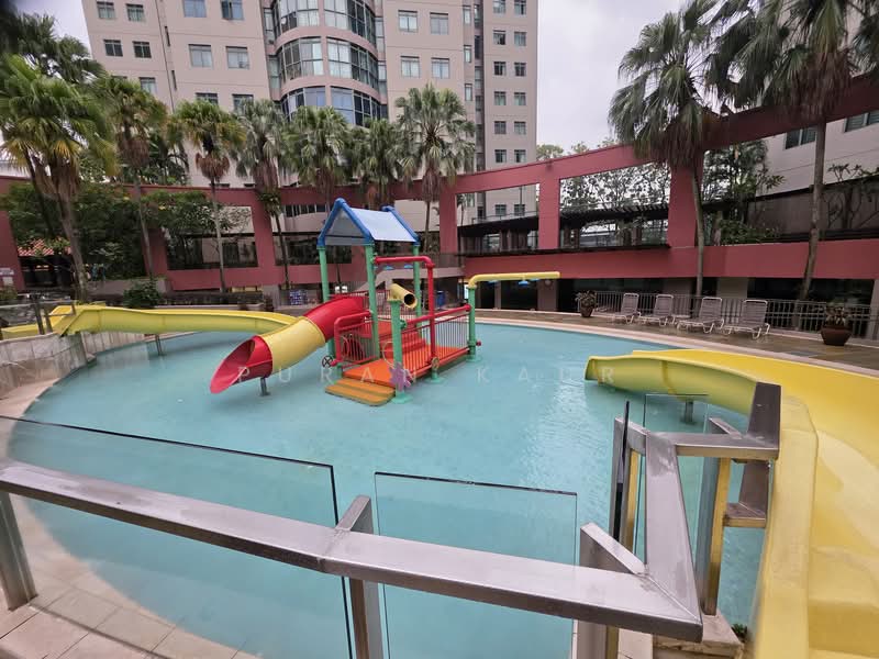 Summerdale, 2 Boon Lay Drive, 3 Bedrooms, 1,269 sqft, Condominium For Sale, by Puran Kaur, 500132381 - Pool - PropertyGuru.com.sg