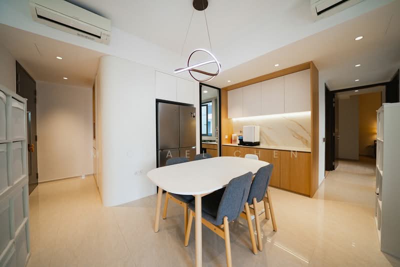 Forest Woods, , 3 Bedrooms, 980 sqft, Condominium For Sale, by Michael Chen, 500132382 - Dining Room - PropertyGuru.com.sg