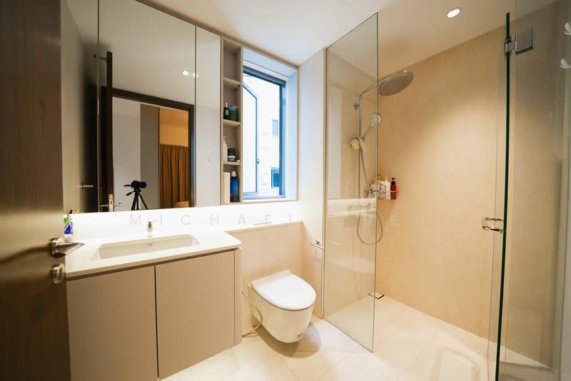Forest Woods, , 3 Bedrooms, 980 sqft, Condominium For Sale, by Michael Chen, 500132382 - Bathroom - PropertyGuru.com.sg