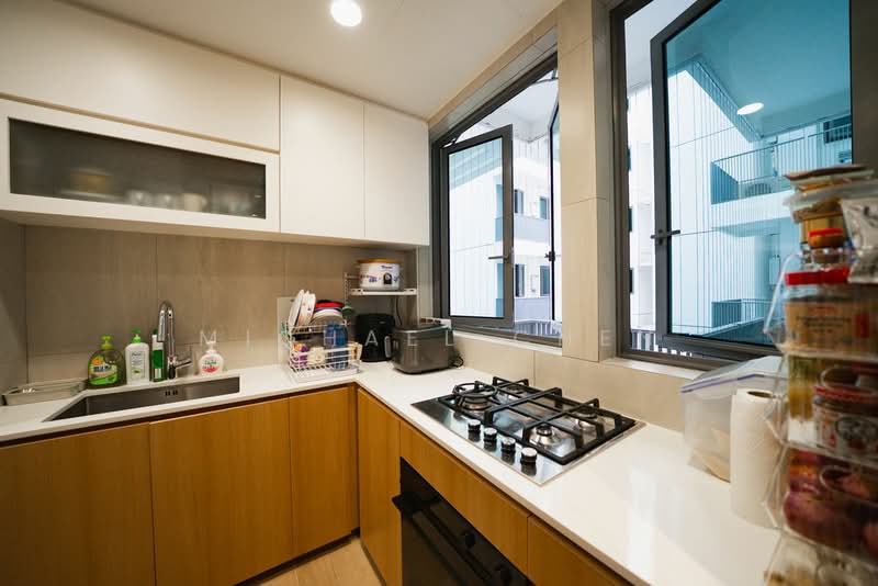 Forest Woods, , 3 Bedrooms, 980 sqft, Condominium For Sale, by Michael Chen, 500132382 - Kitchen - PropertyGuru.com.sg