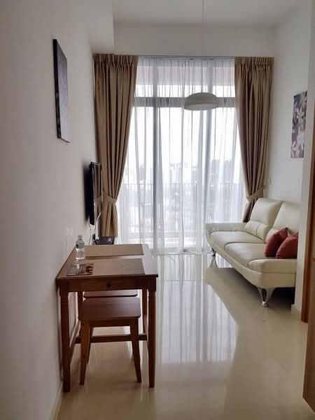 Spottiswoode Suites, 16 Spottiswoode Park Road, 1 Bedroom, 452 sqft, Condominium For Rent, by Ng Fu Xing, 500132387 - Living Room - PropertyGuru.com.sg