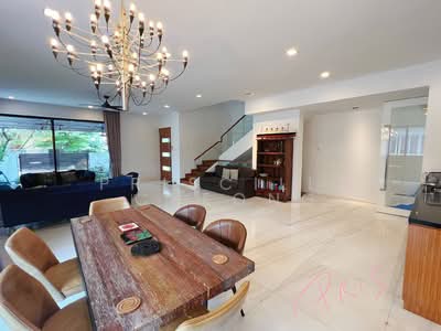 For Rent - Serangoon gardens
