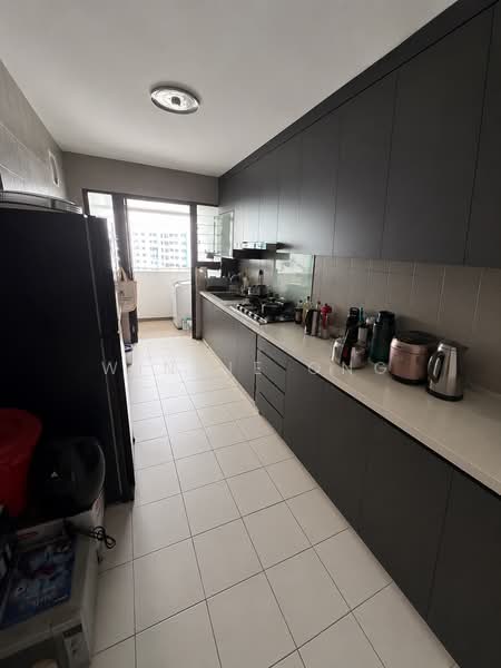 335C Yishun Riverwalk, 335C Yishun Street 31, 3 Bedrooms, 1,206 sqft, HDB Flat For Rent, by Winnie Ong, 500132406 - Kitchen - PropertyGuru.com.sg