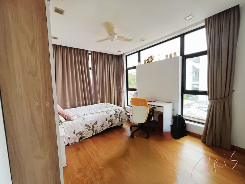 Serangoon Garden Estate, , 5 Bedrooms, 4,200 sqft, Semi-Detached House For Sale, by Priscilla Cheong, 500132409 - Bedroom - PropertyGuru.com.sg