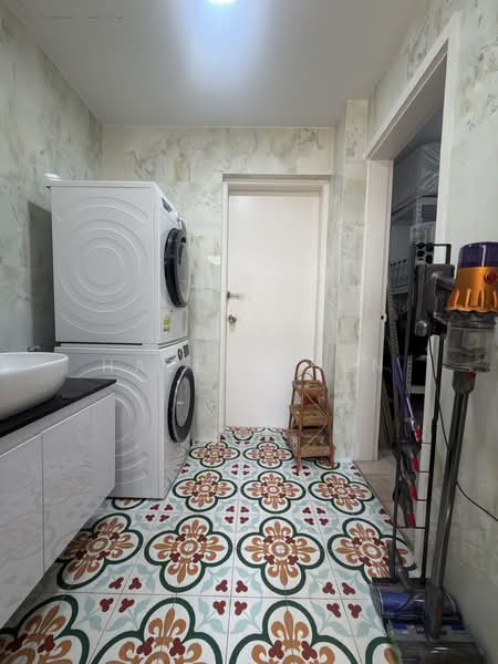 Landridge Condo, 202 Pasir Panjang Road, 3 Bedrooms, 1,647 sqft, Condominium For Sale, by Hazel Chen, 500132411 - Interior - PropertyGuru.com.sg
