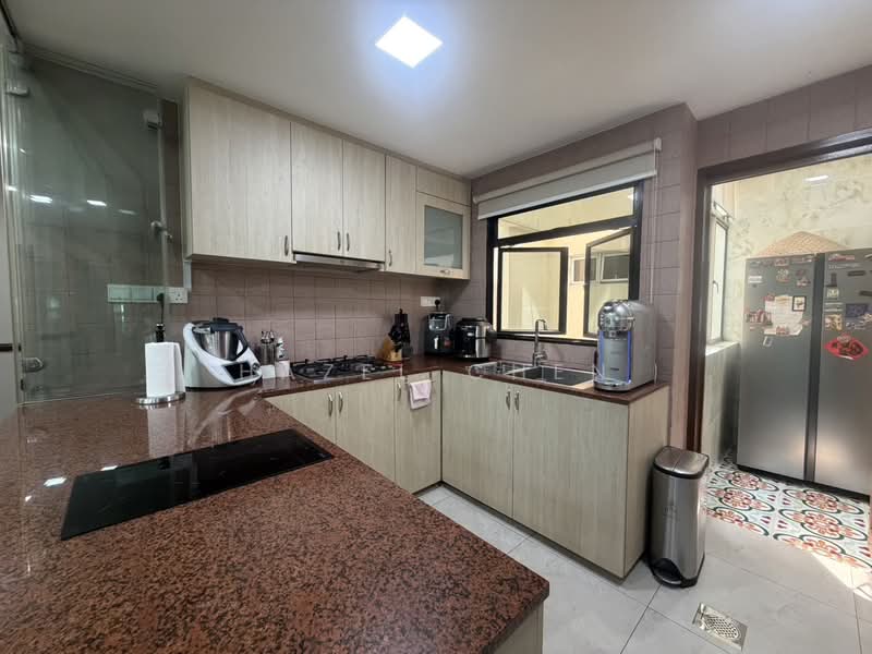 Landridge Condo, 202 Pasir Panjang Road, 3 Bedrooms, 1,647 sqft, Condominium For Sale, by Hazel Chen, 500132411 - Kitchen - PropertyGuru.com.sg