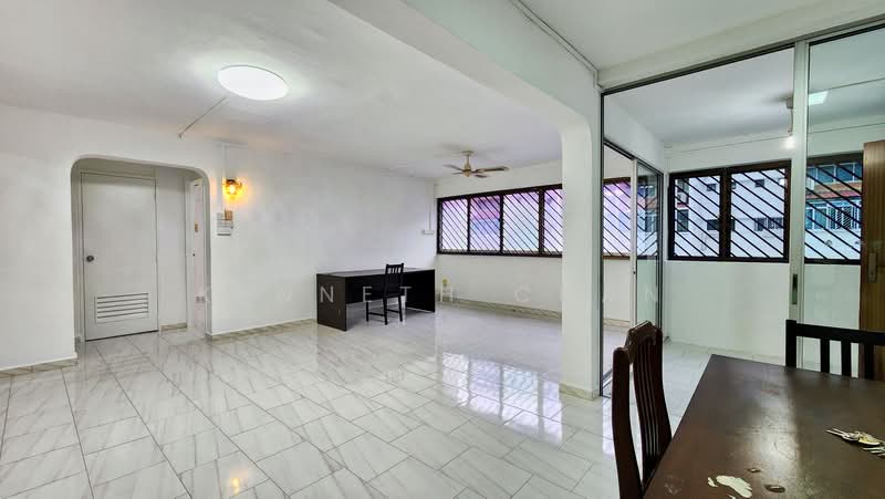644 Yishun Street 61, 644 Yishun Street 61, 3 Bedrooms, 1,356 sqft, HDB Flat For Rent, by Kenneth Chan, 500132413 - Living Room - PropertyGuru.com.sg