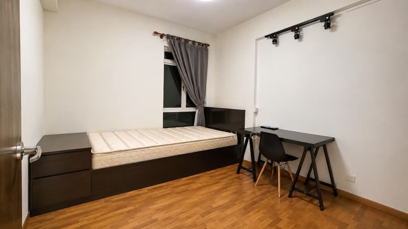 Estella Gardens, 29 Flora Road, 3 Bedrooms, 1,259 sqft, Condominium For Rent, by Andy Ng, 500132433 - Bedroom - PropertyGuru.com.sg