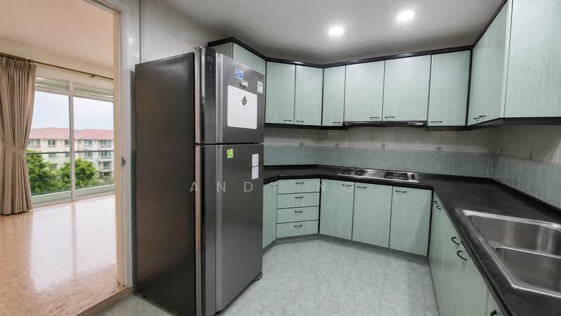 Estella Gardens, 29 Flora Road, 3 Bedrooms, 1,259 sqft, Condominium For Rent, by Andy Ng, 500132433 - Kitchen - PropertyGuru.com.sg