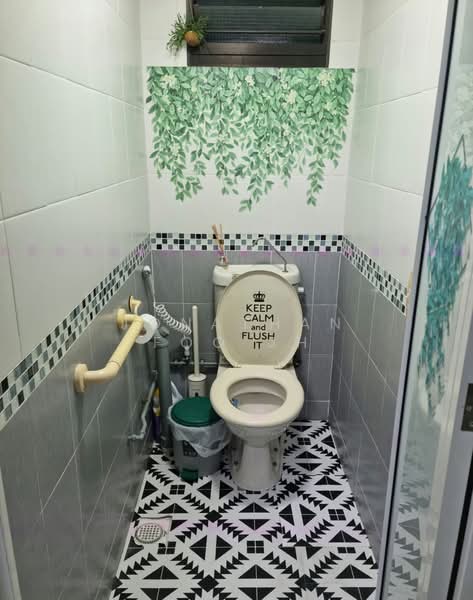 264 Waterloo Street, 264 Waterloo Street, 2 Bedrooms, 646 sqft, HDB Flat For Rent, by Jonathan Foo JH, 500132438 - Bathroom - PropertyGuru.com.sg