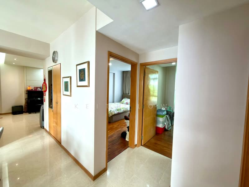 The Lakeshore, 33 Jurong West Street 41, Boon Lay / Jurong / Tuas, 3 Bedrooms, 1,109 sqft, Condominium For Rent, by Keith Low, 500132440 - Corridor - PropertyGuru.com.sg