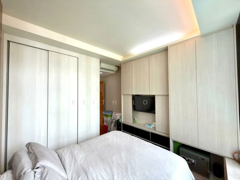 The Lakeshore, 33 Jurong West Street 41, Boon Lay / Jurong / Tuas, 3 Bedrooms, 1,109 sqft, Condominium For Rent, by Keith Low, 500132440 - Master Bedroom - PropertyGuru.com.sg