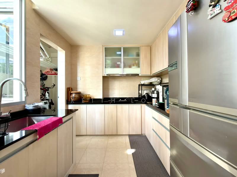 The Lakeshore, 33 Jurong West Street 41, Boon Lay / Jurong / Tuas, 3 Bedrooms, 1,109 sqft, Condominium For Rent, by Keith Low, 500132440 - Kitchen - PropertyGuru.com.sg
