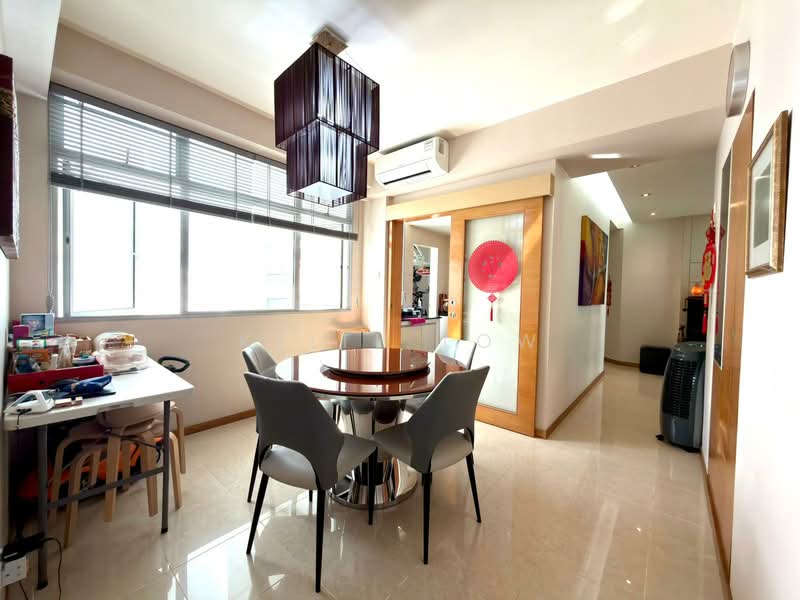 The Lakeshore, 33 Jurong West Street 41, Boon Lay / Jurong / Tuas, 3 Bedrooms, 1,109 sqft, Condominium For Rent, by Keith Low, 500132440 - Dining Room - PropertyGuru.com.sg