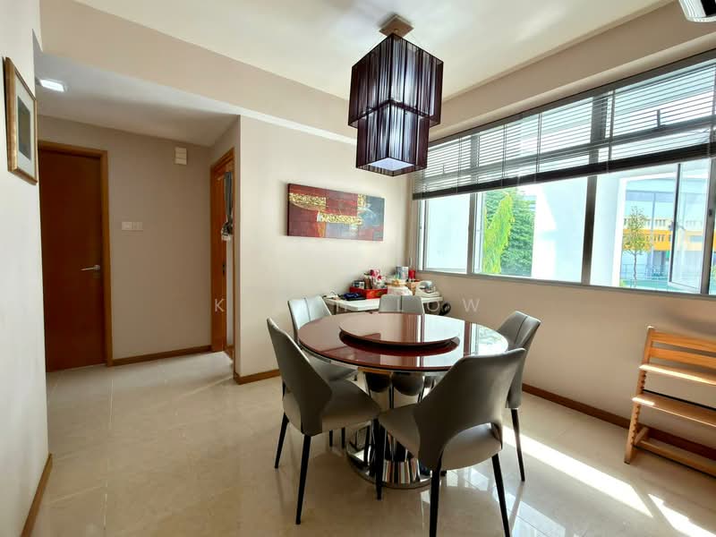 The Lakeshore, 33 Jurong West Street 41, Boon Lay / Jurong / Tuas, 3 Bedrooms, 1,109 sqft, Condominium For Rent, by Keith Low, 500132440 - Dining Room - PropertyGuru.com.sg
