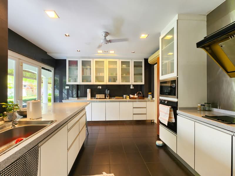 Freehold Detached In Sunset Square, , 4 Bedrooms, 4,800 sqft, Detached House For Sale, by Diana Teow, 500132442 - Kitchen - PropertyGuru.com.sg